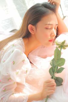 婉莹满足了十几个农民工